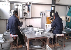 白湖電容儲(chǔ)能焊機(jī)焊接視頻