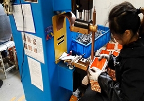 3K儲(chǔ)能焊機(jī)焊接視頻